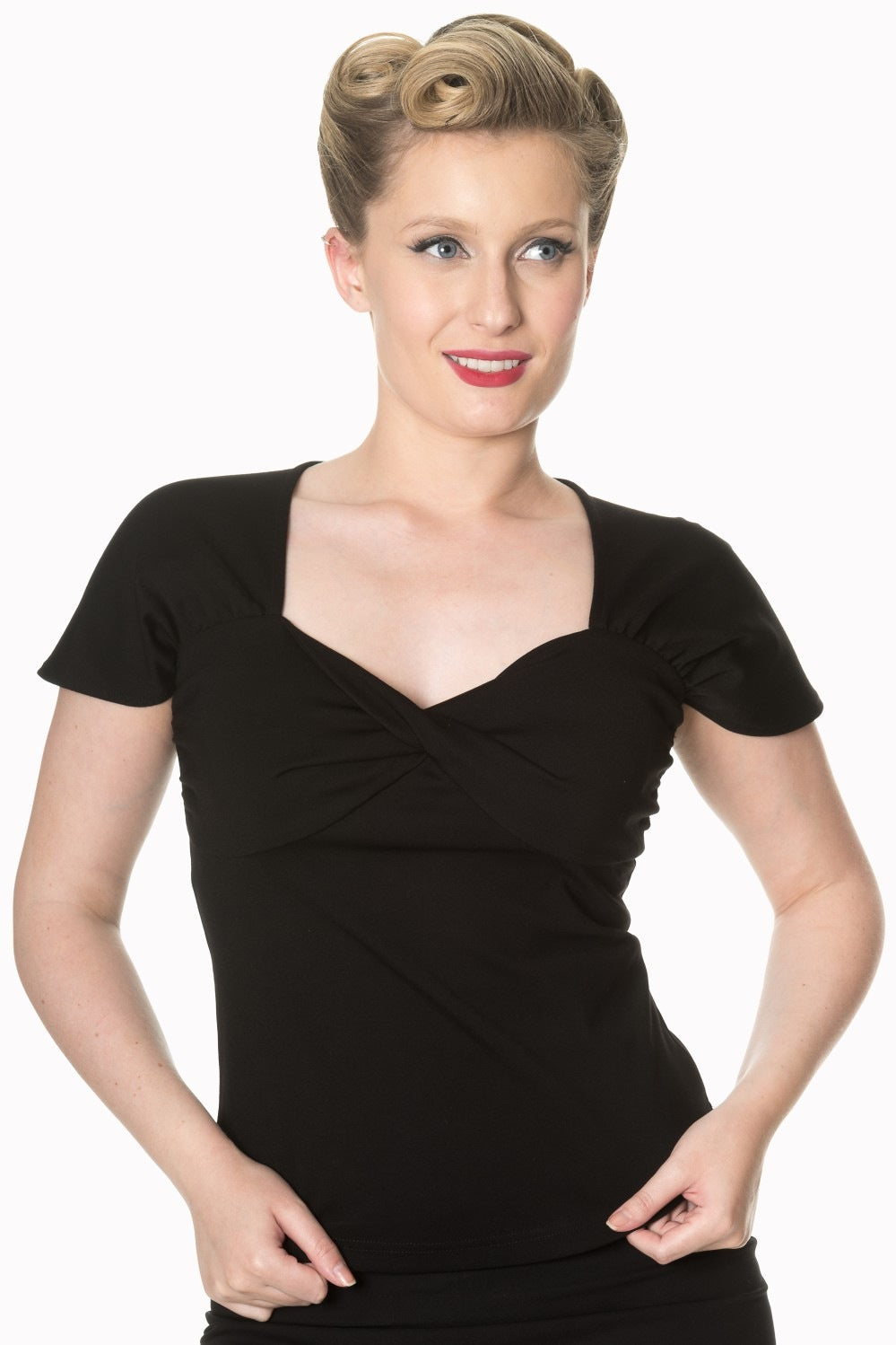 SHE WHO DARES TOP Black
