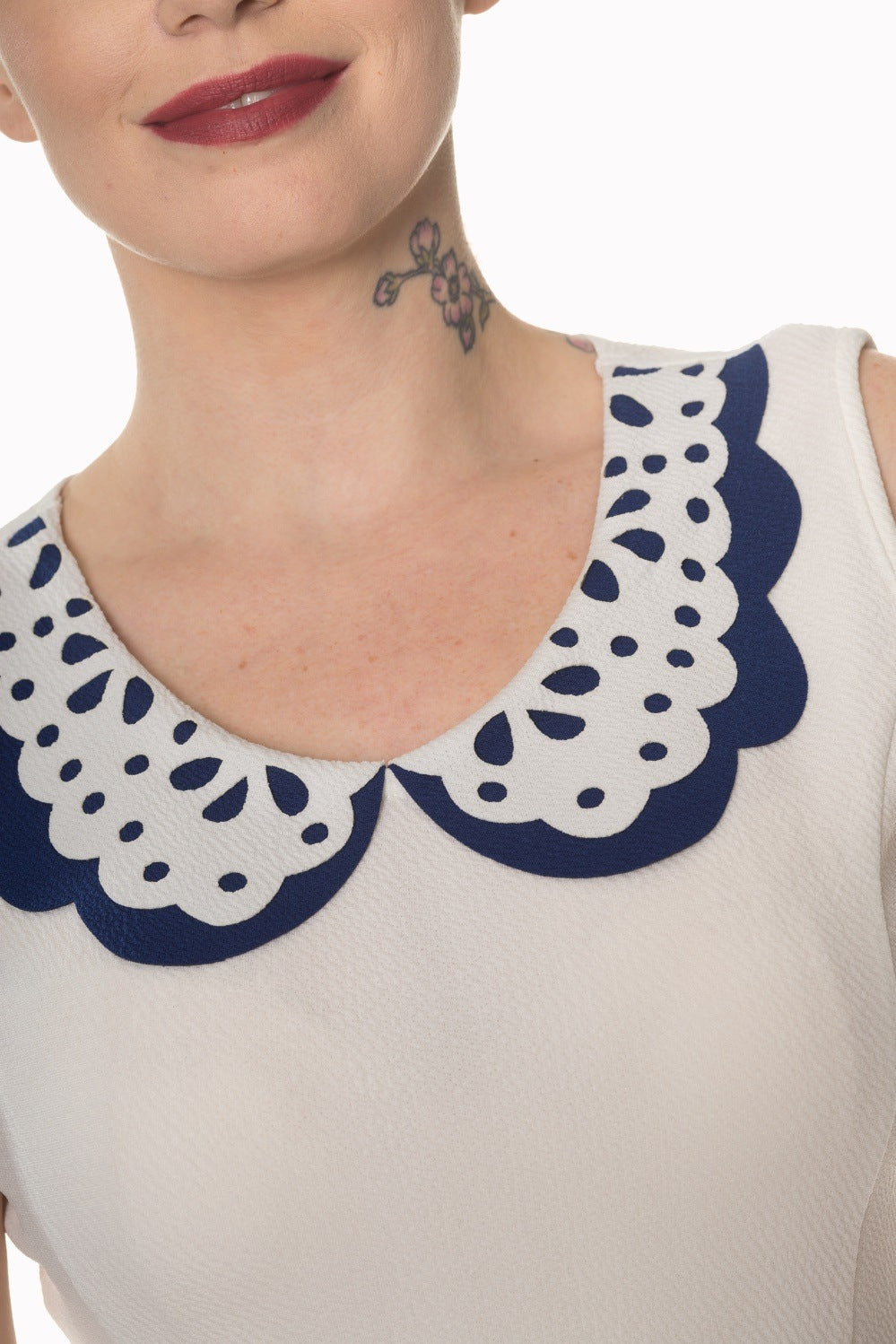 NAOMIE TOP