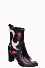 #color_Black/Red