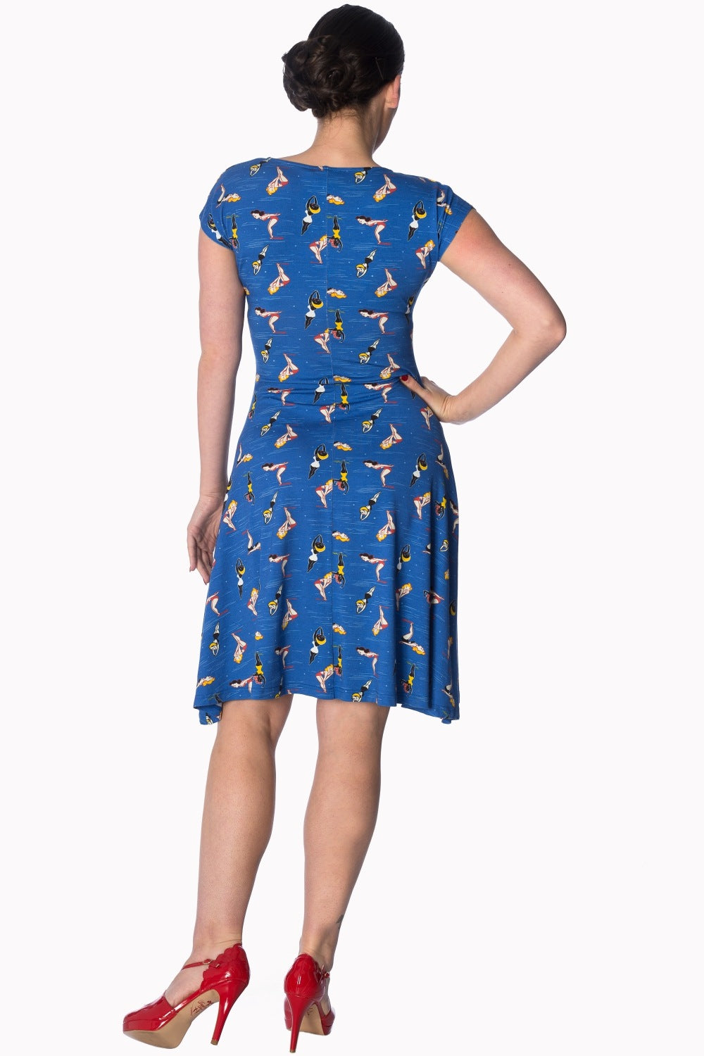 DIVE IN DRESS