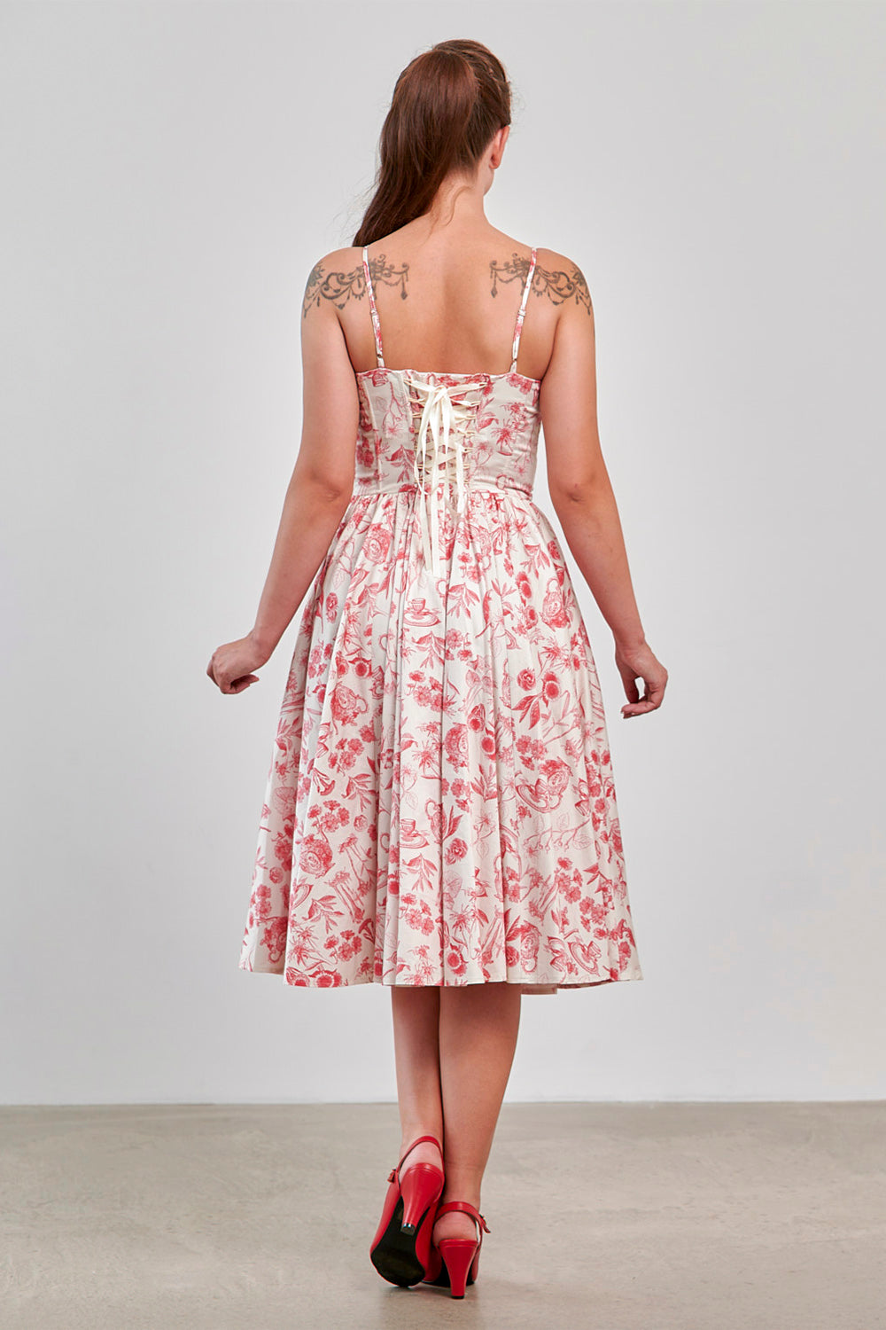 Banned Retro Jeanie Tea Floral Corset Dress-Cream
