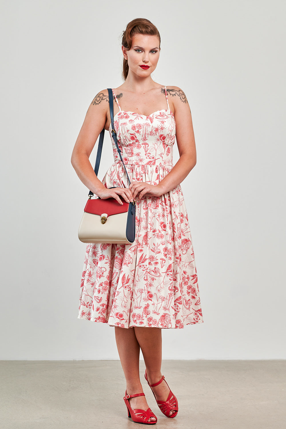 Banned Retro Jeanie Tea Floral Corset Dress-Cream