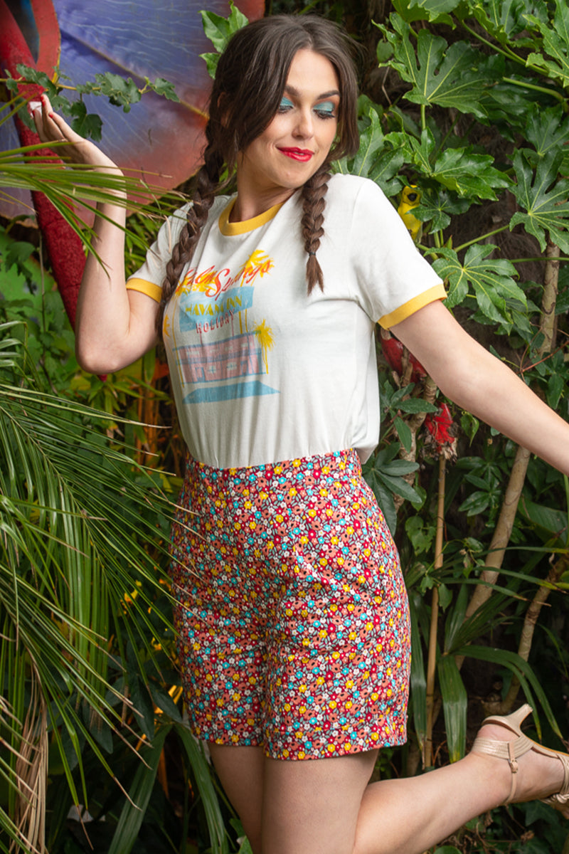 Banned Retro 70's Palm Springs Didi Crew Neck Vintage T-Shirt Cream